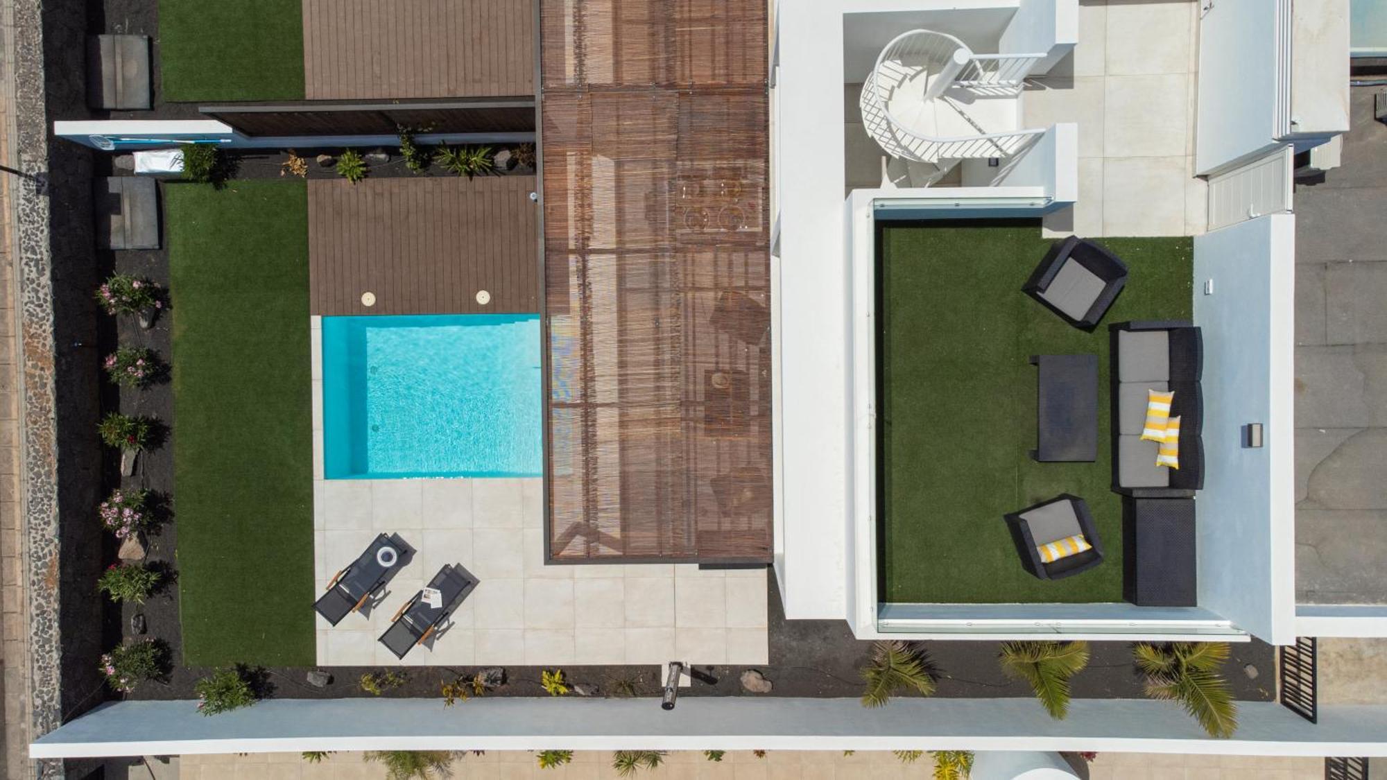 Serena Villa 38 - Heated Pool, Sea Views, Ac, High Speed Internet 플라야블랑카 외부 사진