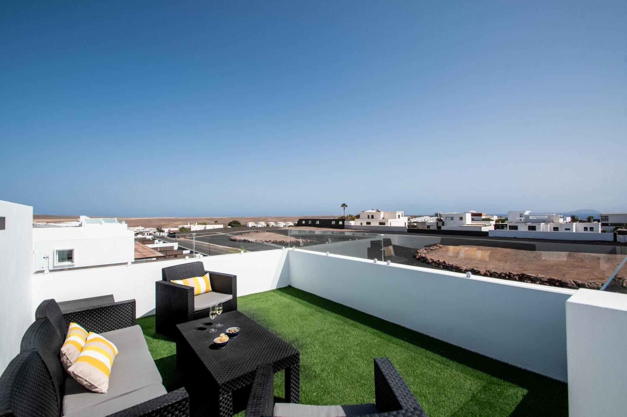 Serena Villa 38 - Heated Pool, Sea Views, Ac, High Speed Internet 플라야블랑카 외부 사진