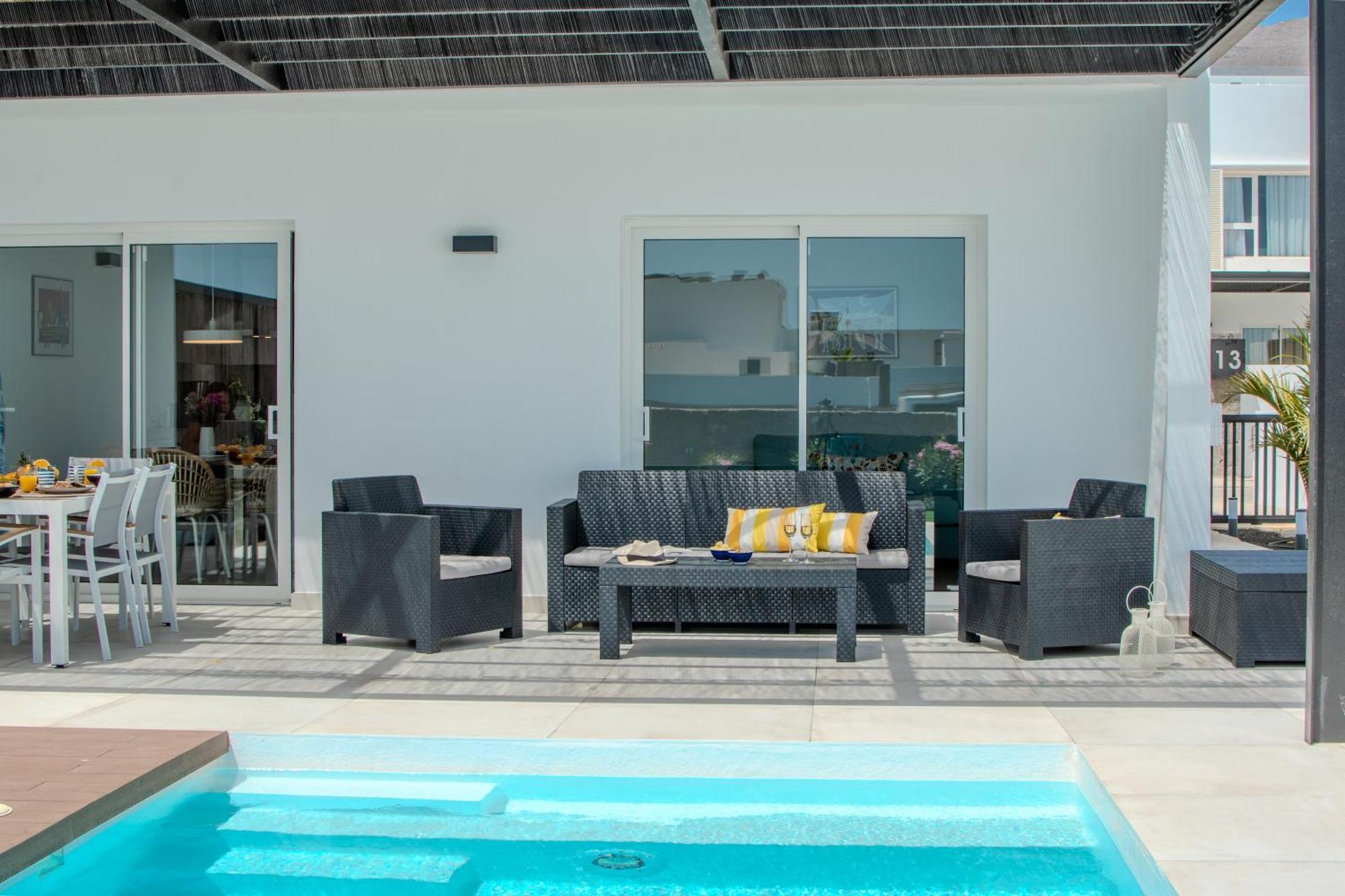 Serena Villa 38 - Heated Pool, Sea Views, Ac, High Speed Internet 플라야블랑카 외부 사진