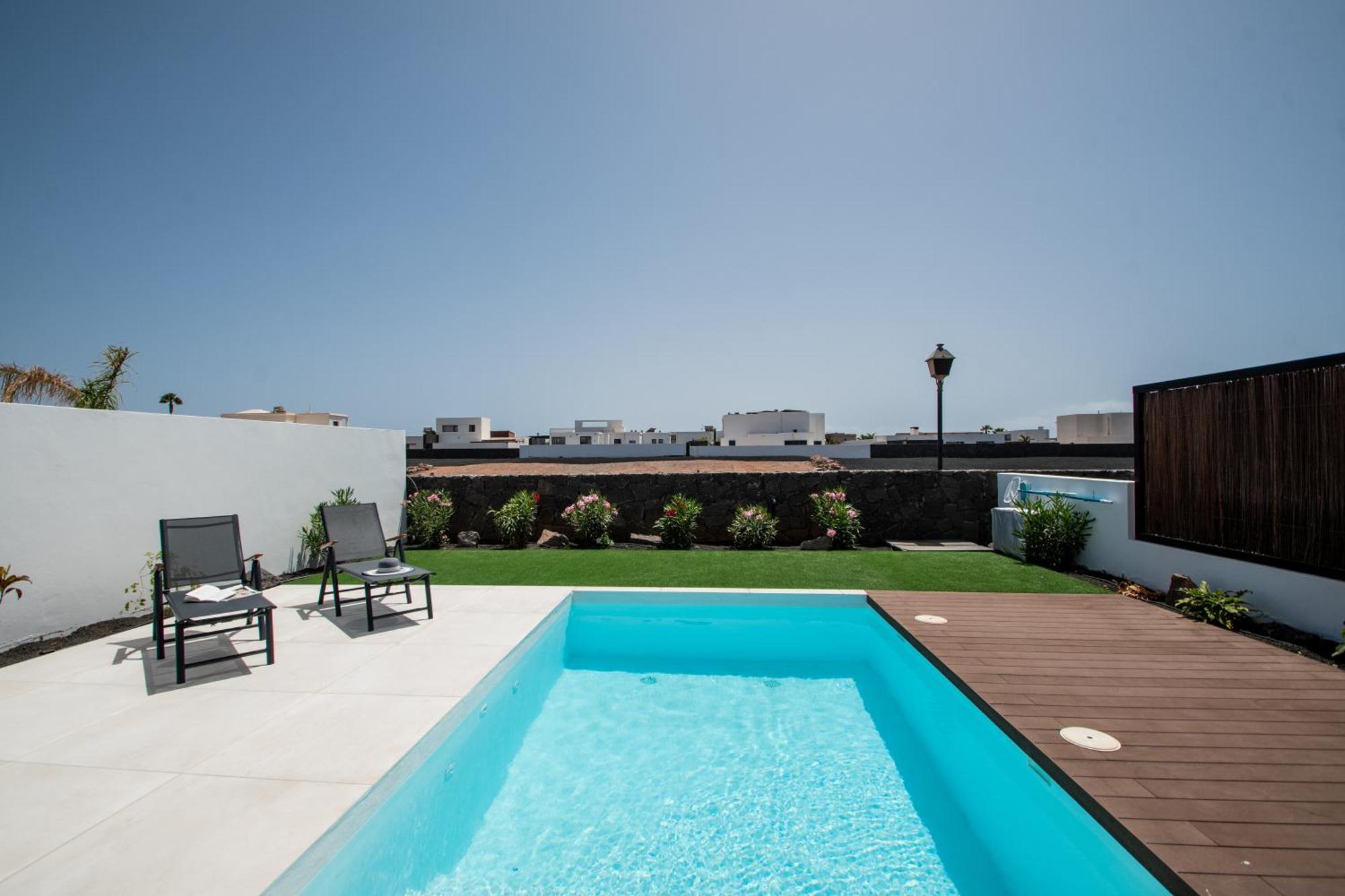 Serena Villa 38 - Heated Pool, Sea Views, Ac, High Speed Internet 플라야블랑카 외부 사진